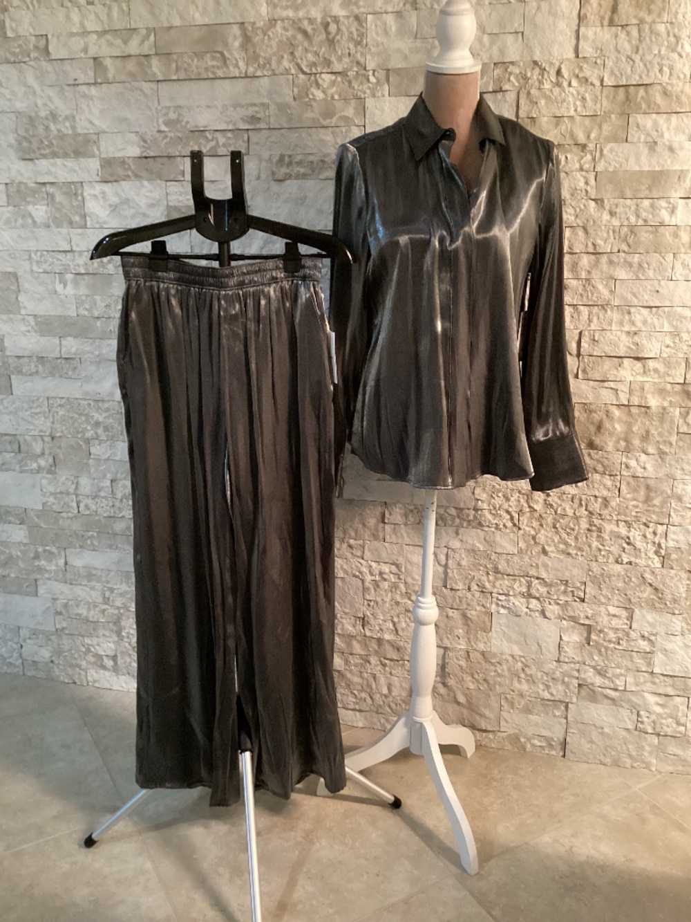 NWT Nordstrom Metallic Gunmetal Gray Loungewear Set Blouse Wide Leg Pants S